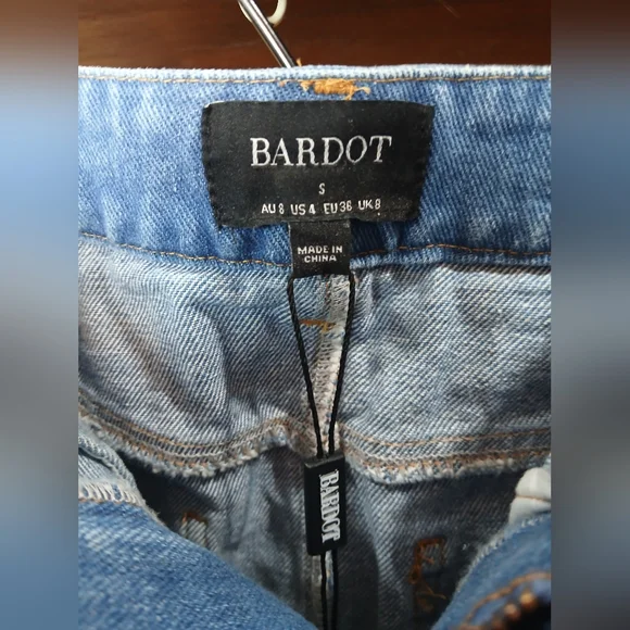 Bardot Vintage Blue Zerah Cargo Mini Denim Skirt Size 4 Retails $108 - Picture 6 of 9